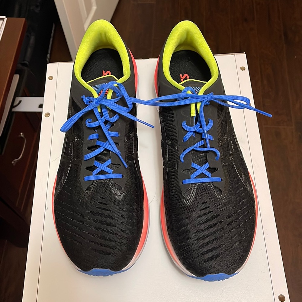 ASICS Novablast 1, size 11 Mens. Worn less than 10 times. Great condition.